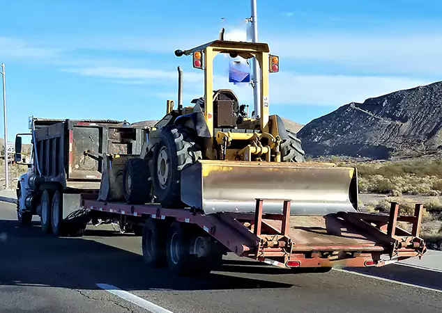 Why Choose Seattle Hauling Pros Over Other Heavy Equipment Shipping Companies?